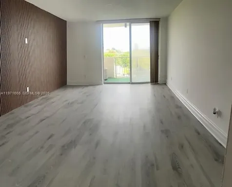 2000 NE 135th Street North Miami FL 33181