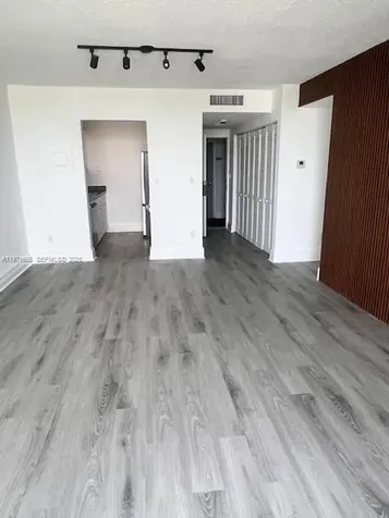 2000 NE 135th Street North Miami FL 33181