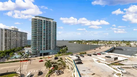 7601 E Treasure Drive Miami Beach FL 33141