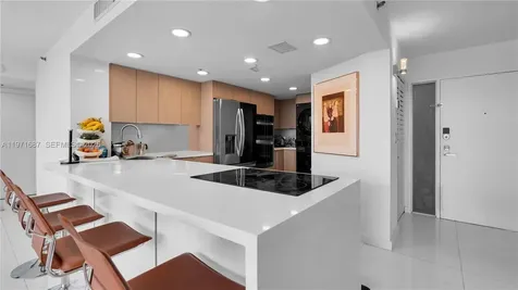 7601 E Treasure Drive Miami Beach FL 33141