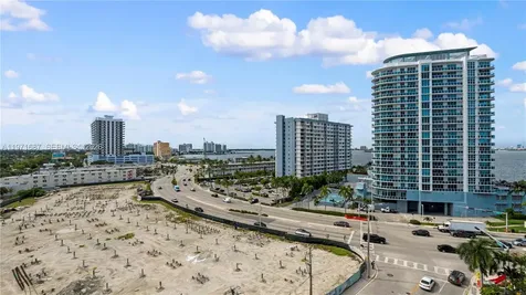7601 E Treasure Drive Miami Beach FL 33141