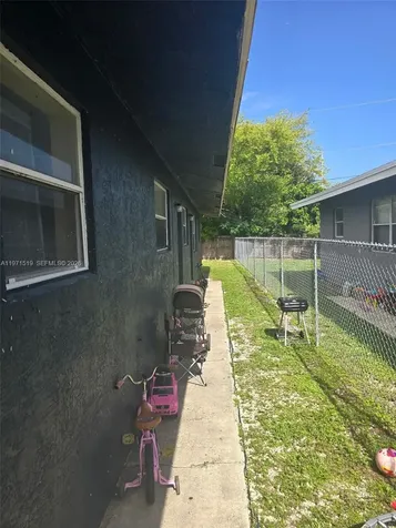 770 SW 2nd Avenue Deerfield Beach FL 33441