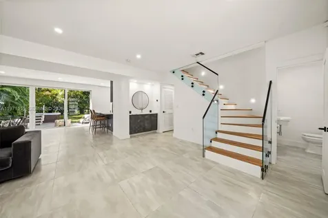 3166 Royal Palm Avenue Miami Beach FL 33140