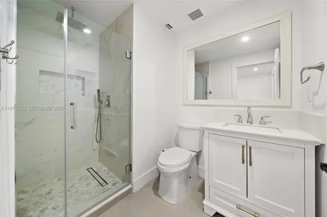 3166 Royal Palm Avenue Miami Beach FL 33140