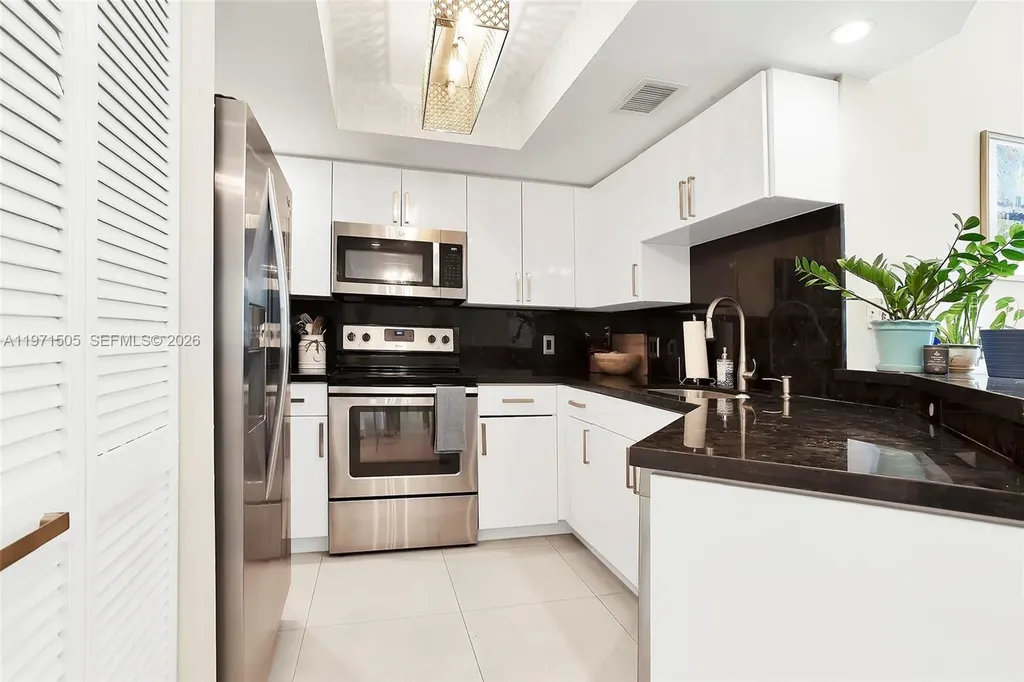 2009 SE 10th Avenue Fort Lauderdale FL 33316