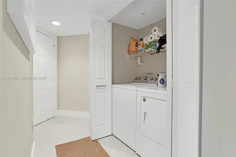 2009 SE 10th Avenue Fort Lauderdale FL 33316