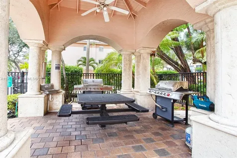 2009 SE 10th Avenue Fort Lauderdale FL 33316