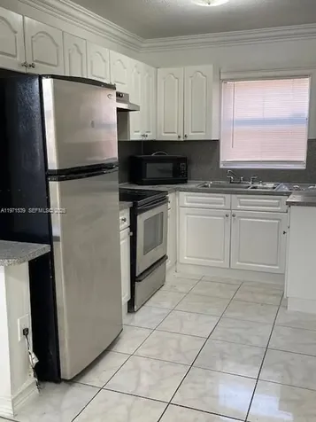 19805 SW 114th Avenue Miami FL 33157