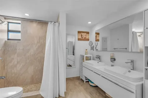100 Ocean Lane Drive Key Biscayne FL 33149