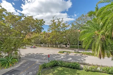 100 Ocean Lane Drive Key Biscayne FL 33149