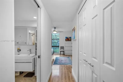 100 Ocean Lane Drive Key Biscayne FL 33149