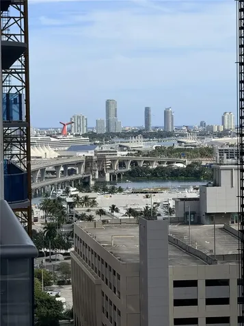 11 NE 6th Miami FL 33132