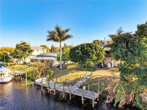 1071 Schooner Lane Moore Haven FL 33471
