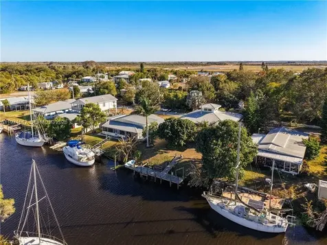 1071 Schooner Lane Moore Haven FL 33471