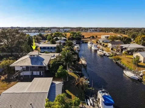 1071 Schooner Lane Moore Haven FL 33471