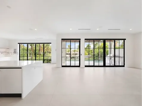 885 NE 76th Street Miami FL 33138