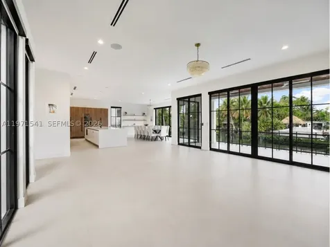 885 NE 76th Street Miami FL 33138