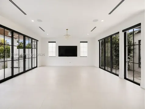 885 NE 76th Street Miami FL 33138