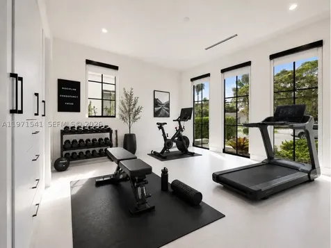 885 NE 76th Street Miami FL 33138