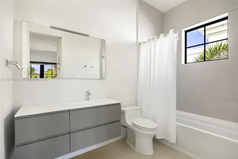 885 NE 76th Street Miami FL 33138