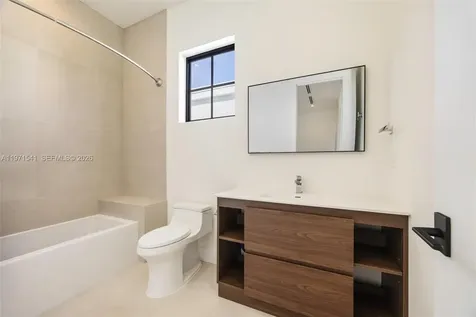 885 NE 76th Street Miami FL 33138