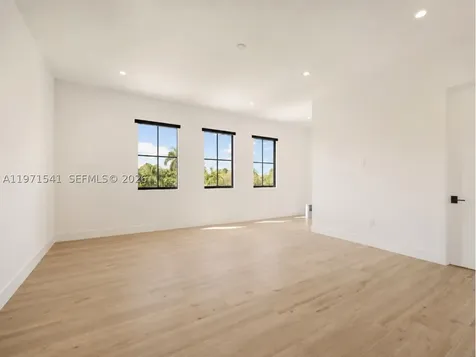 885 NE 76th Street Miami FL 33138