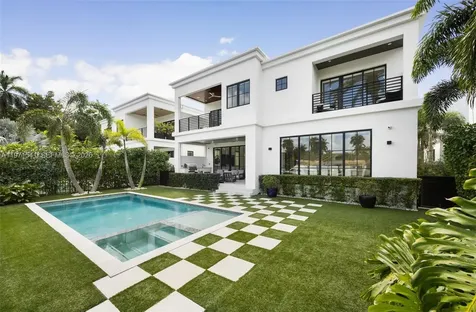 885 NE 76th Street Miami FL 33138