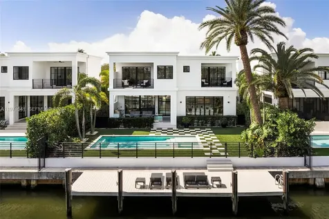 885 NE 76th Street Miami FL 33138