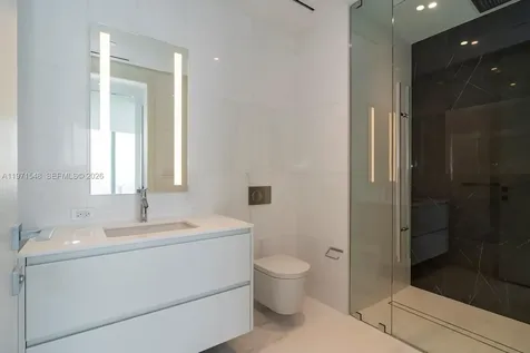300 Biscayne Boulevard Way Miami FL 33132