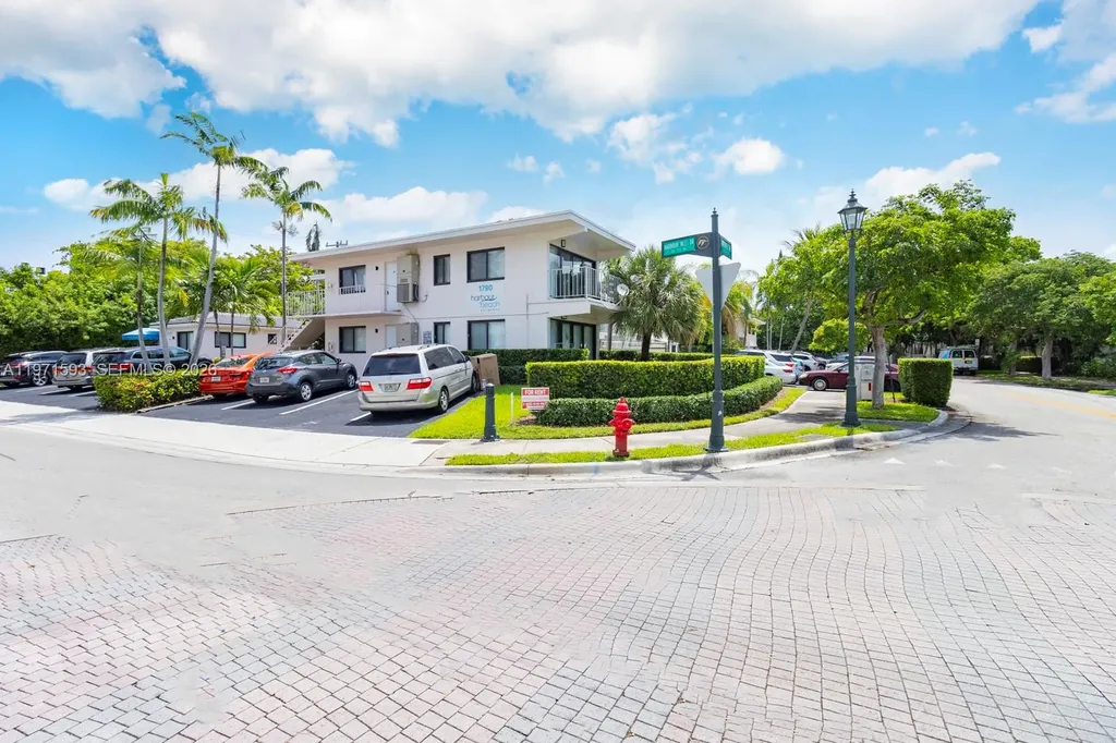 1790 Harbour Inlet Drive Fort Lauderdale FL 33316
