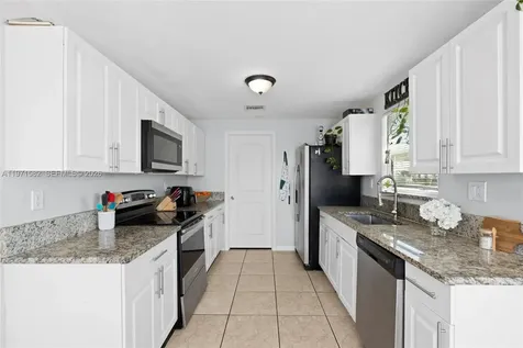 1526 SE Port St Lucie Boulevard Port St. Lucie FL 34952