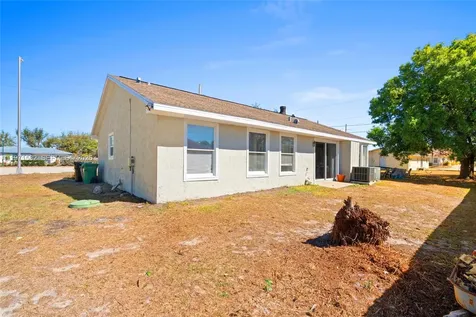 1526 SE Port St Lucie Boulevard Port St. Lucie FL 34952