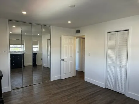 770 NE 128th Street North Miami FL 33161
