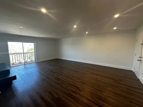 770 NE 128th Street North Miami FL 33161