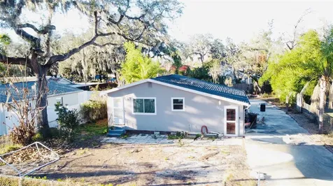 2506 Waver Street Plant City FL 33563