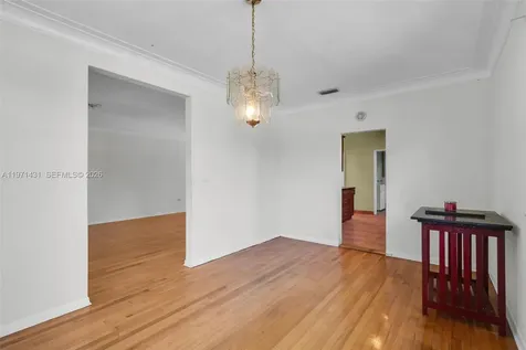 4582 Royal Palm Avenue Miami Beach FL 33140