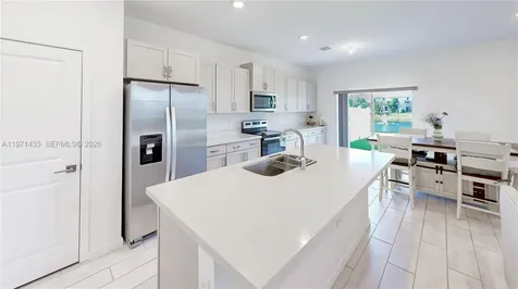 1754 SE 8th Terrace Homestead FL 33034