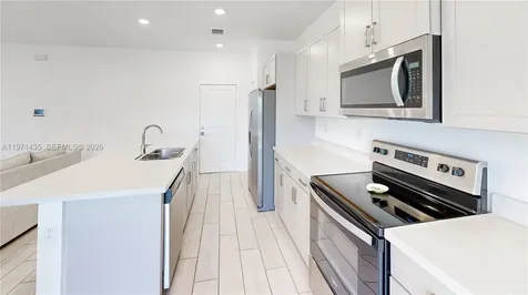 1754 SE 8th Terrace Homestead FL 33034