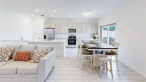 1754 SE 8th Terrace Homestead FL 33034