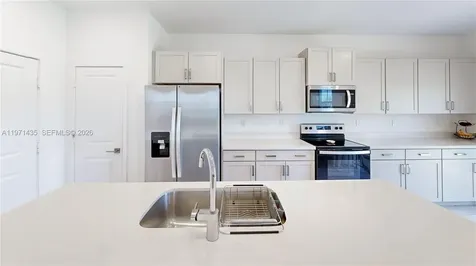 1754 SE 8th Terrace Homestead FL 33034