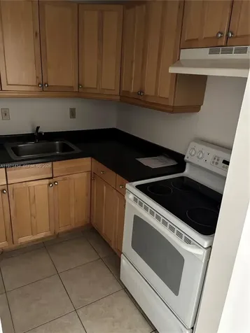 7900 Camino Circle Miami FL 33143