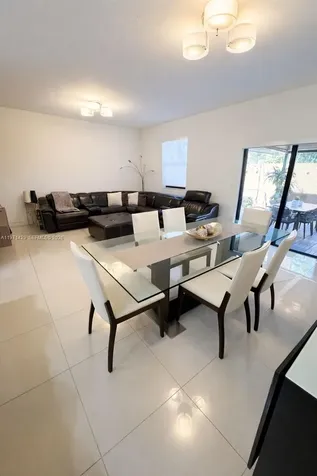 10255 NW 89th Terrace Doral FL 33178