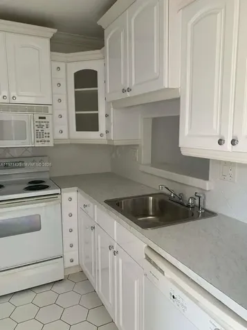 5003 NW 35th Street Lauderhill FL 33319