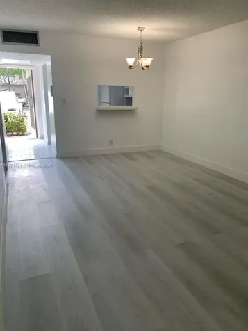 5003 NW 35th Street Lauderhill FL 33319