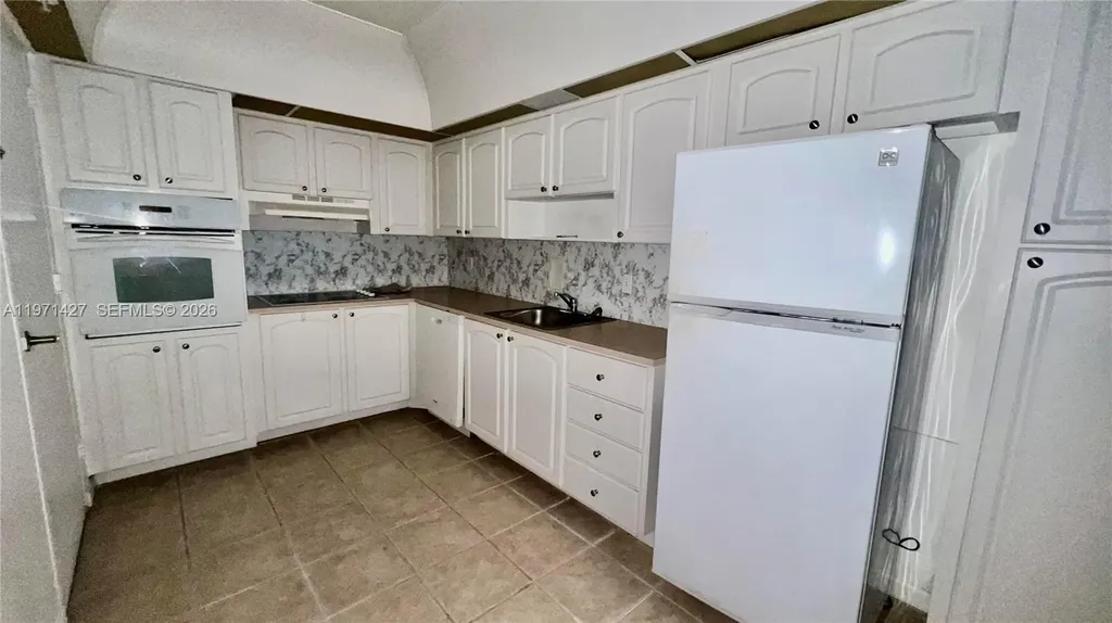 3901 S Ocean Drive Hollywood FL 33019