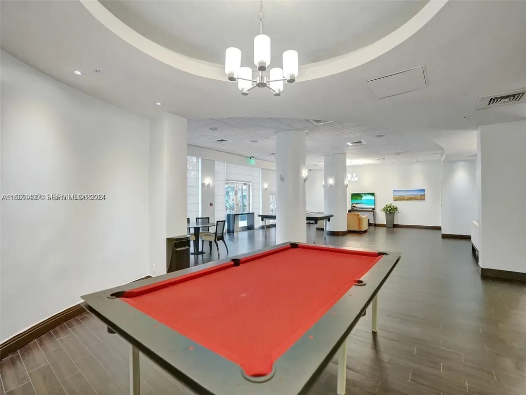 3901 S Ocean Drive Hollywood FL 33019