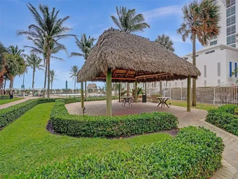 3901 S Ocean Drive Hollywood FL 33019