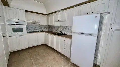 3901 S Ocean Drive Hollywood FL 33019