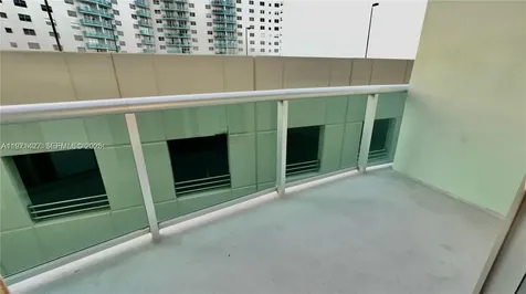 3901 S Ocean Drive Hollywood FL 33019