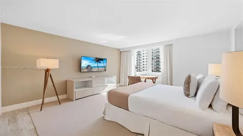 102 24th Street Miami Beach FL 33139